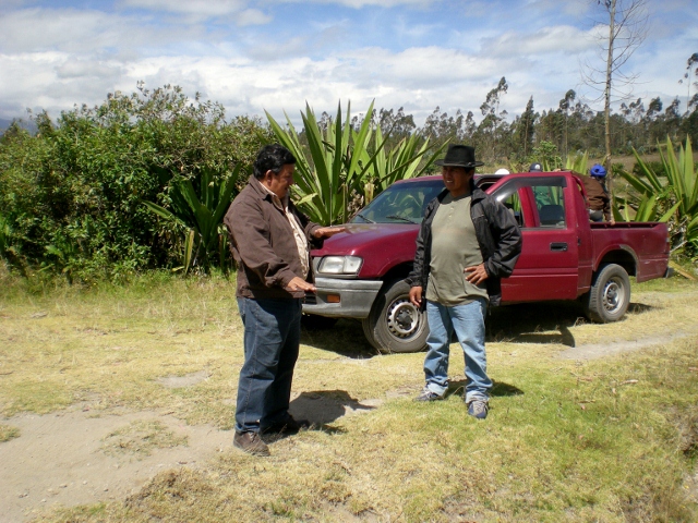 L`ingénieur hydraulicien en visite à Chilcapamba
